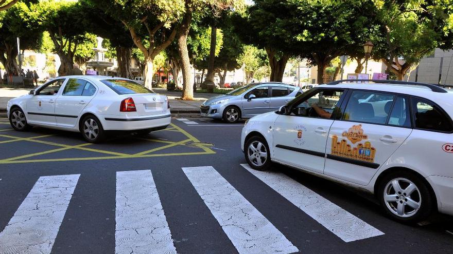 El Ayuntamiento de La Laguna aprueba 488.000 euros en ayudas para los taxistas del municipio