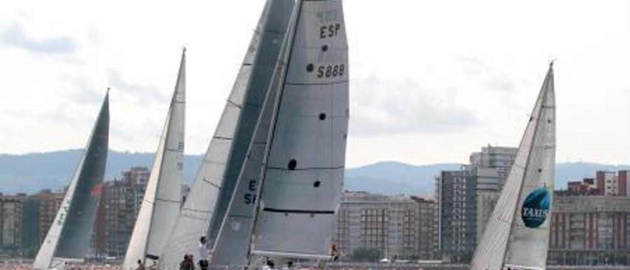 La flota de cruceros, en el trofeo Presidente. | Félix González