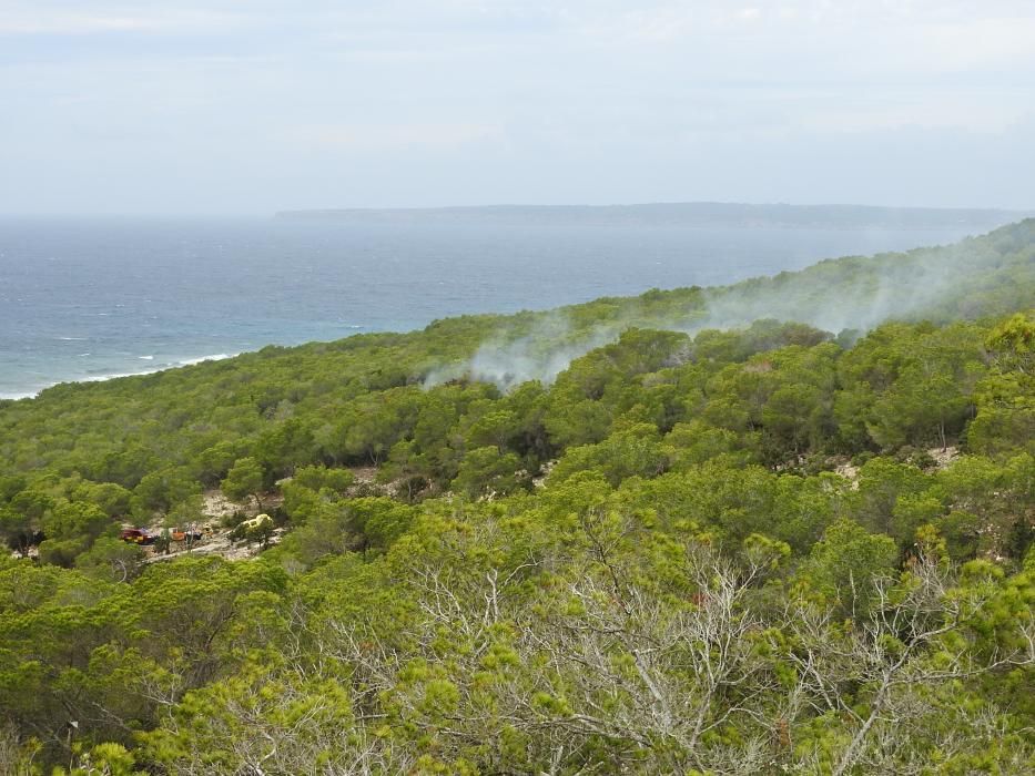 Extinguido el incendio en la Mola de Formentera.