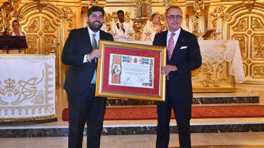Fernando López Miras ya es Mayordomo de Honor del Paso Blanco de Lorca