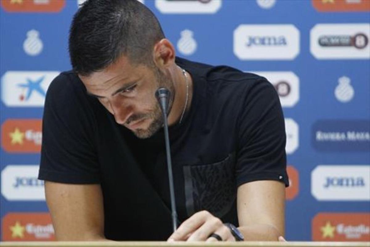 Kiko Casilla, ahir ala roda de premsa de comiat de l’Espanyol. Kiko Casilla, ahir ala roda de premsa de comiat de l’Espanyol.