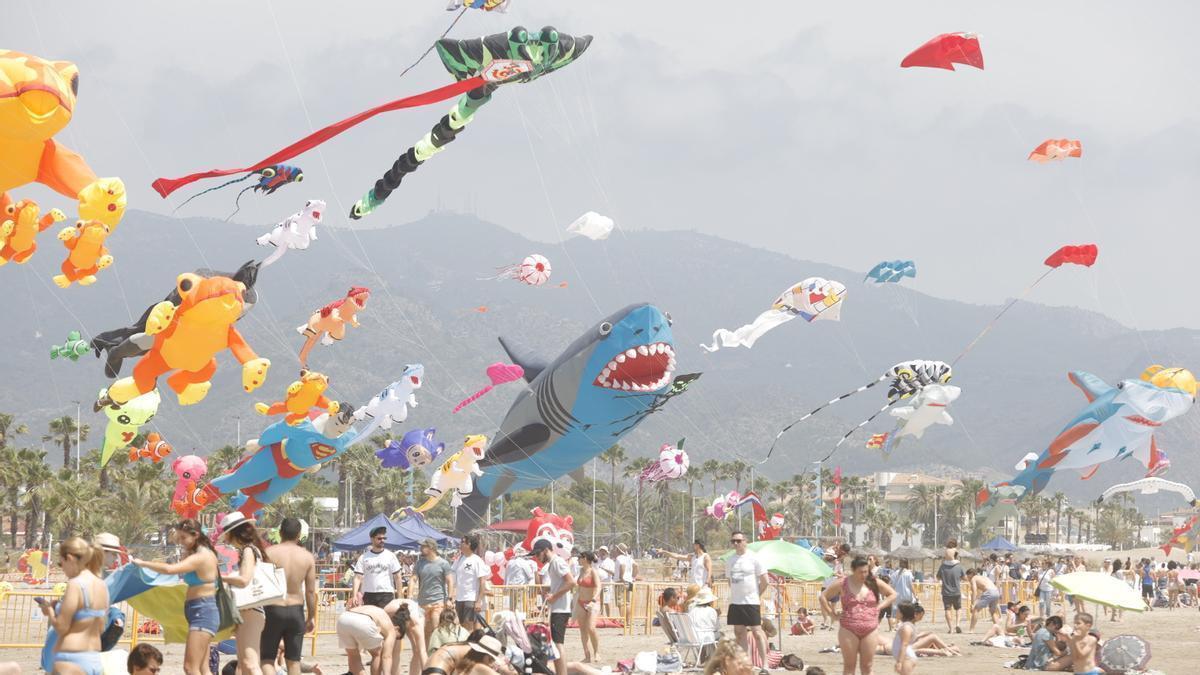 Vídeo: Primer día del Festival Internacional del Viento en el Grau de Castelló