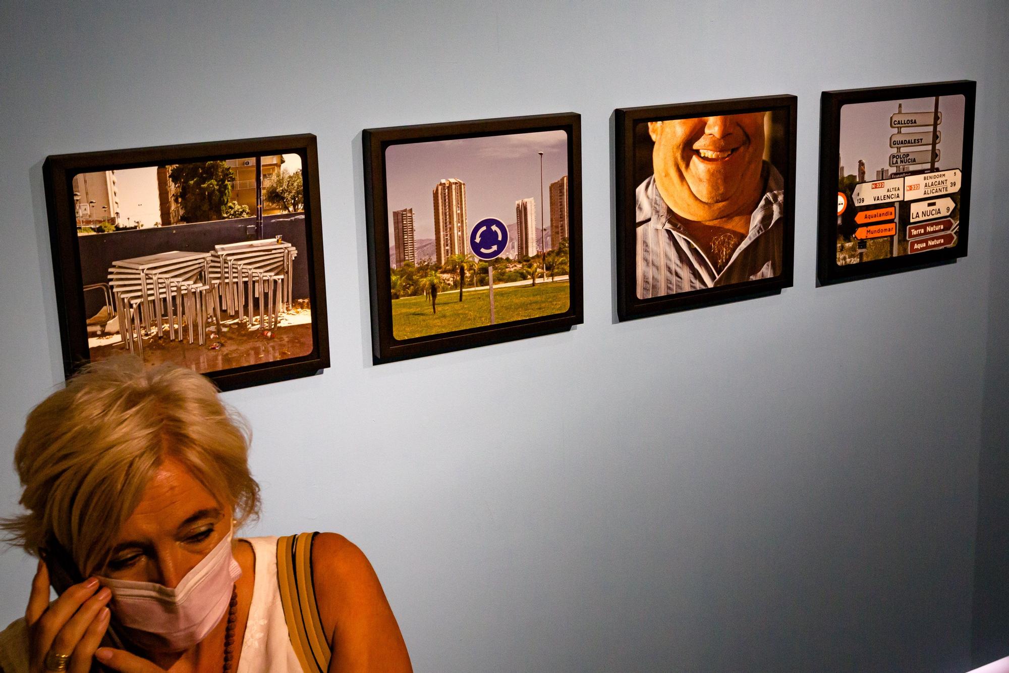 Inauguración de la exposición de Cristina de Middel, Martin Par y María Moldes en Benidorm