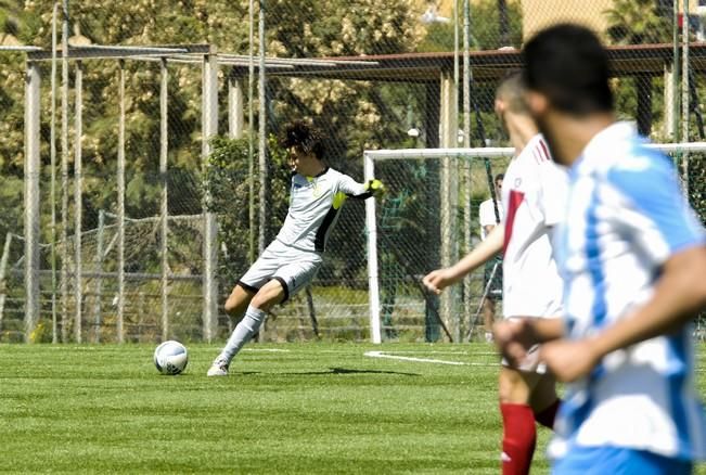 FUTBOL JUVENIL: HURACAN-TAHICHE