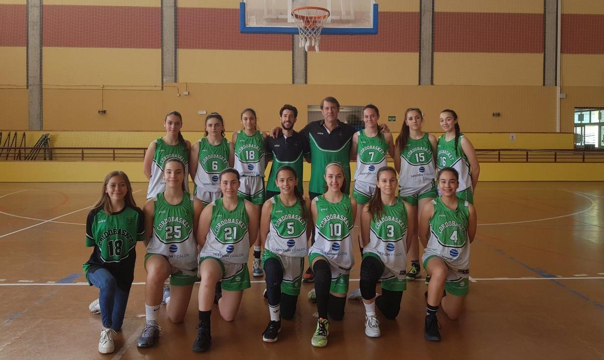 Componentess del Cordobasket cadete femenino de baloncesto.