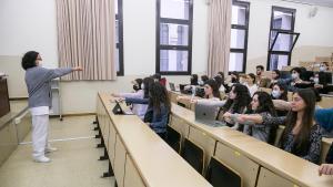 Aula de la facultad de Medicina de la UB.
