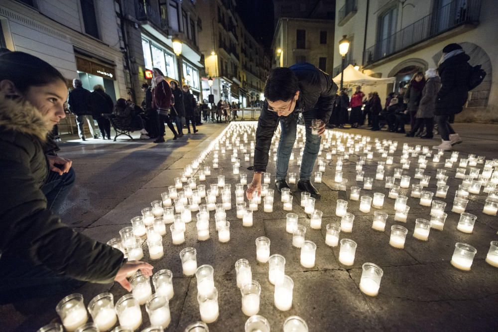 Unes 400 persones es manifesten a Manresa contra la violència masclista