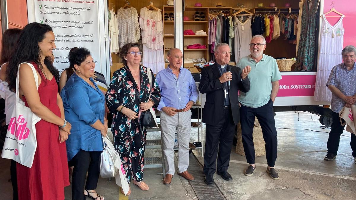 Moda Sostenible En Mallorca Moda Sobre Ruedas La Camioneta Que Vende 
