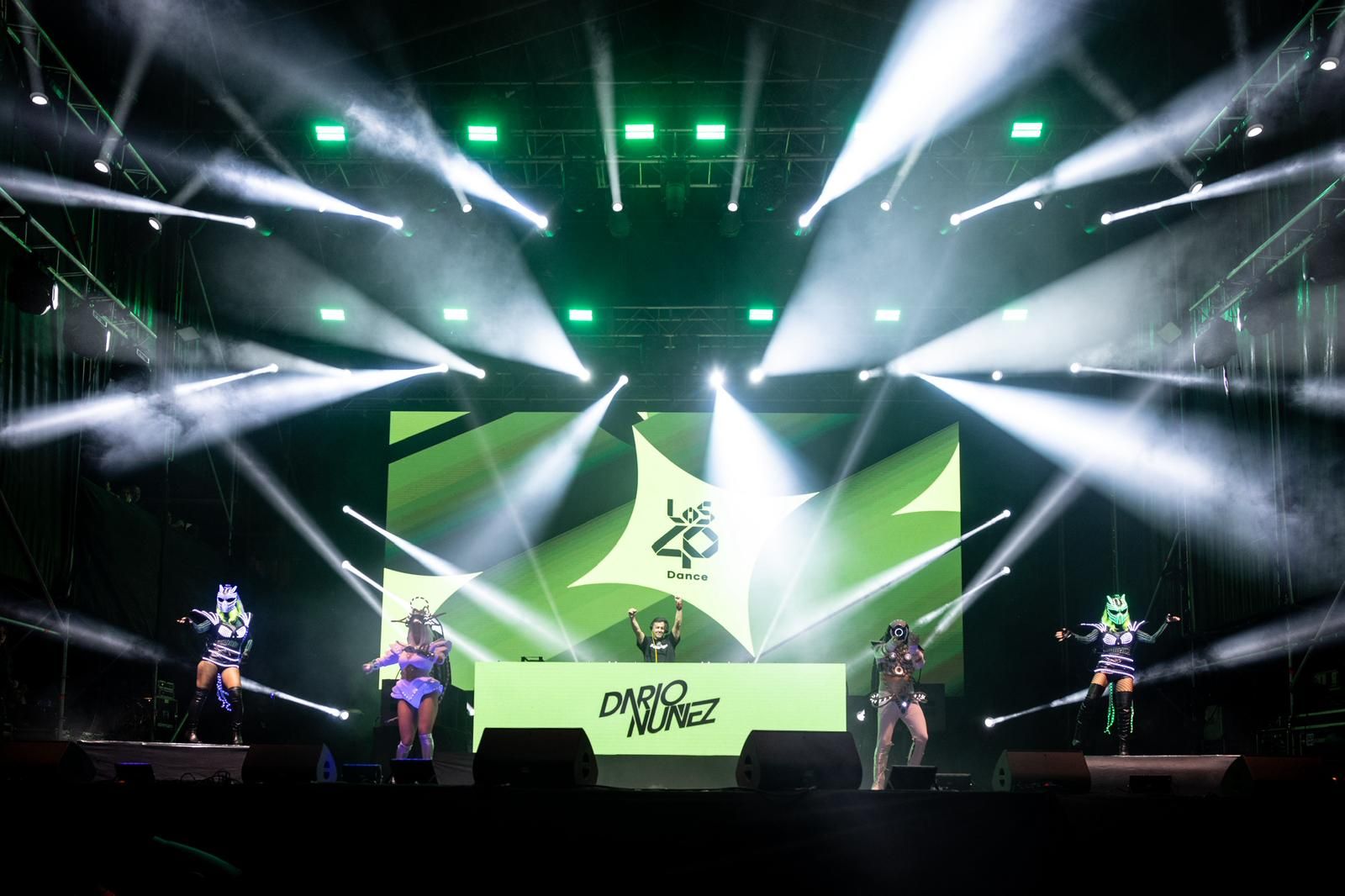 EN IMÁGENES | La música electrónica resuena en la plaza del Pilar con Los 40 Independance