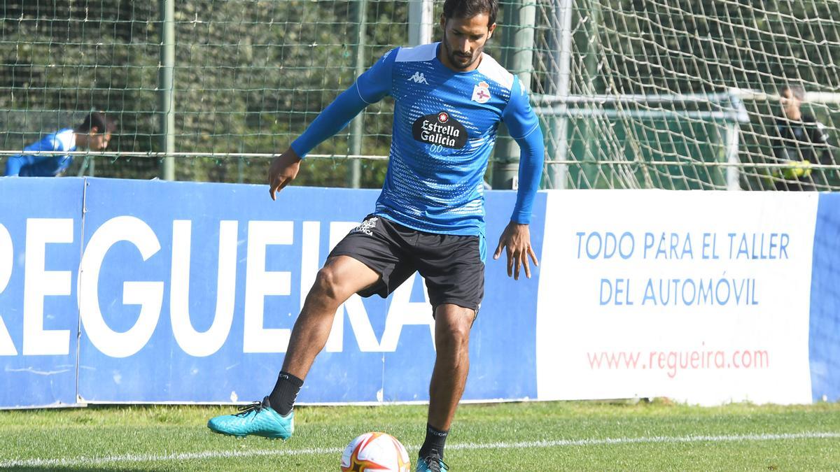 Borges, en el entrenamiento de ayer en Abegondo.