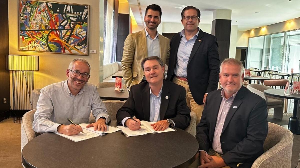 Firma del acuerdo de Bioga y BioPharma Crescent