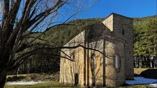 Las causas del cierre de una de las ermitas más visitadas del Pirineo cuya propiedad está en litigio: «Es una gran pérdida para el valle y el románico aragonés»