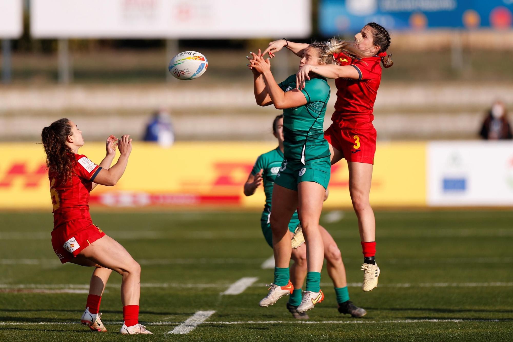 España - Irlanda, partido de la primera jornada de las Series Mundiales HSBC de rugby 7, en el Estadio Municipal Ciudad de Málaga.