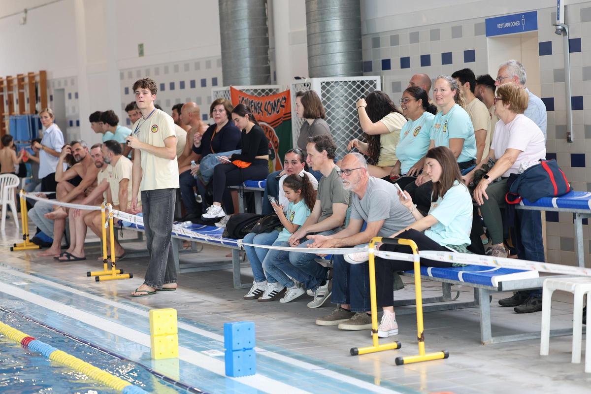 Imágenes del 20 aniversario del Club Waterpolo en la piscina de Sant Josep Imágenes del 20 aniversario del Club Waterpolo en la piscina de Sant Josep
