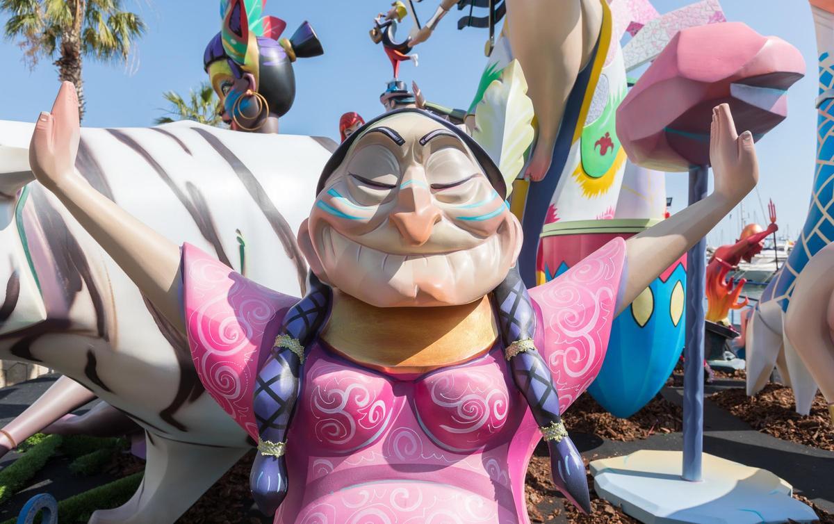 Alicante no ha dejado de encender el verano vestida de fiesta, elevando una tradición popular a manifestación artística y cultural de primer orden.