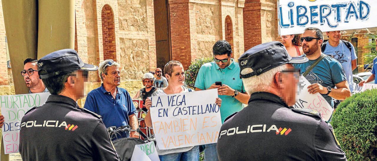 Las universidades rechazan la exención del valenciano