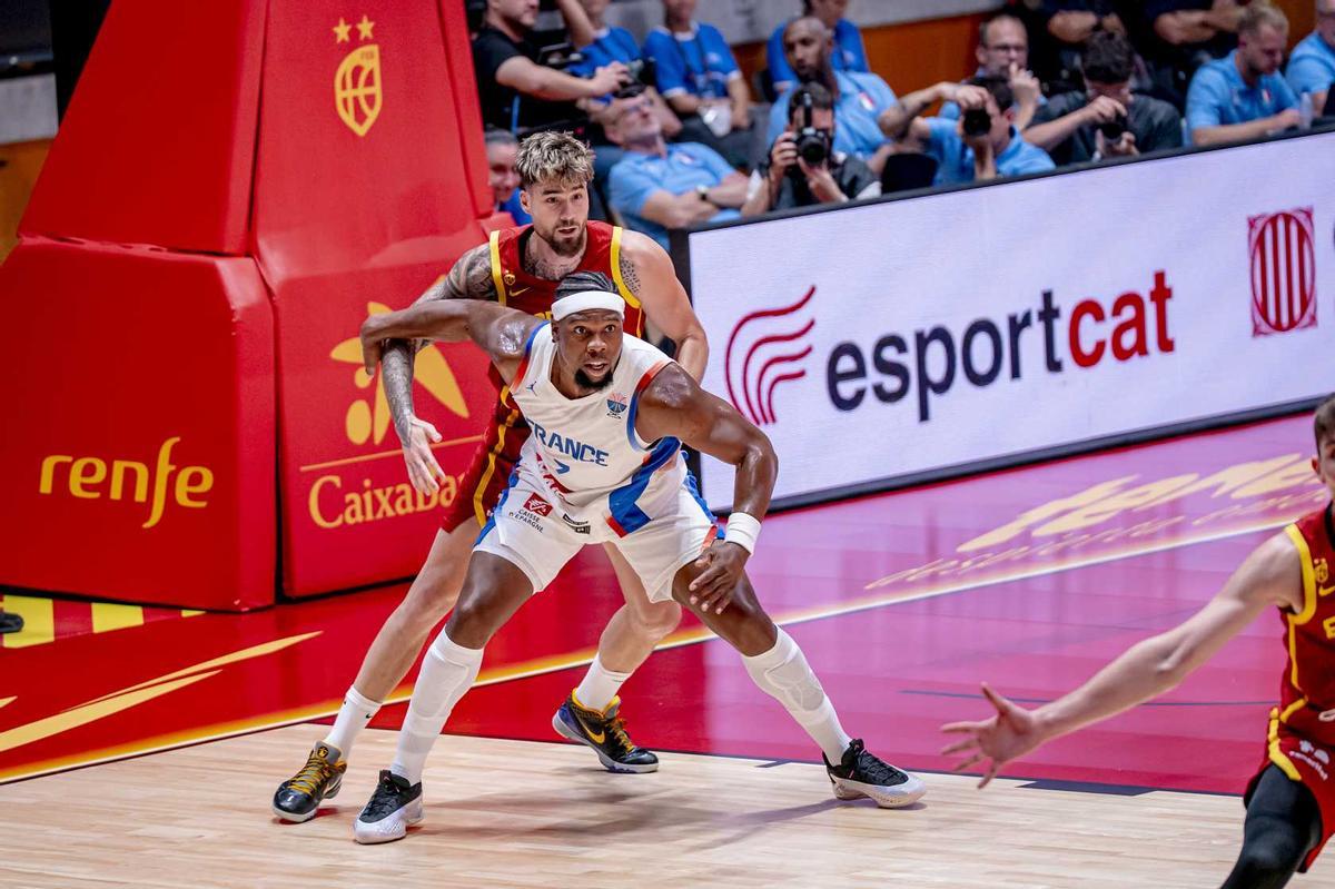 Fathoux tendrá que buscar un sustituto para Poirier, que podría ser Yabusele, para jugar de 'cinco'