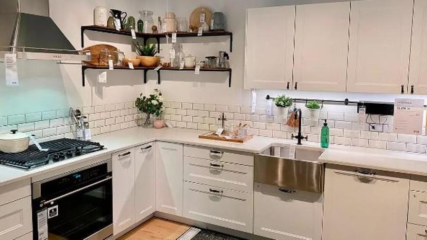 Adiós al desorden en tu cocina: el accesorio de Ikea con el que no tendrás que hacer agujeros