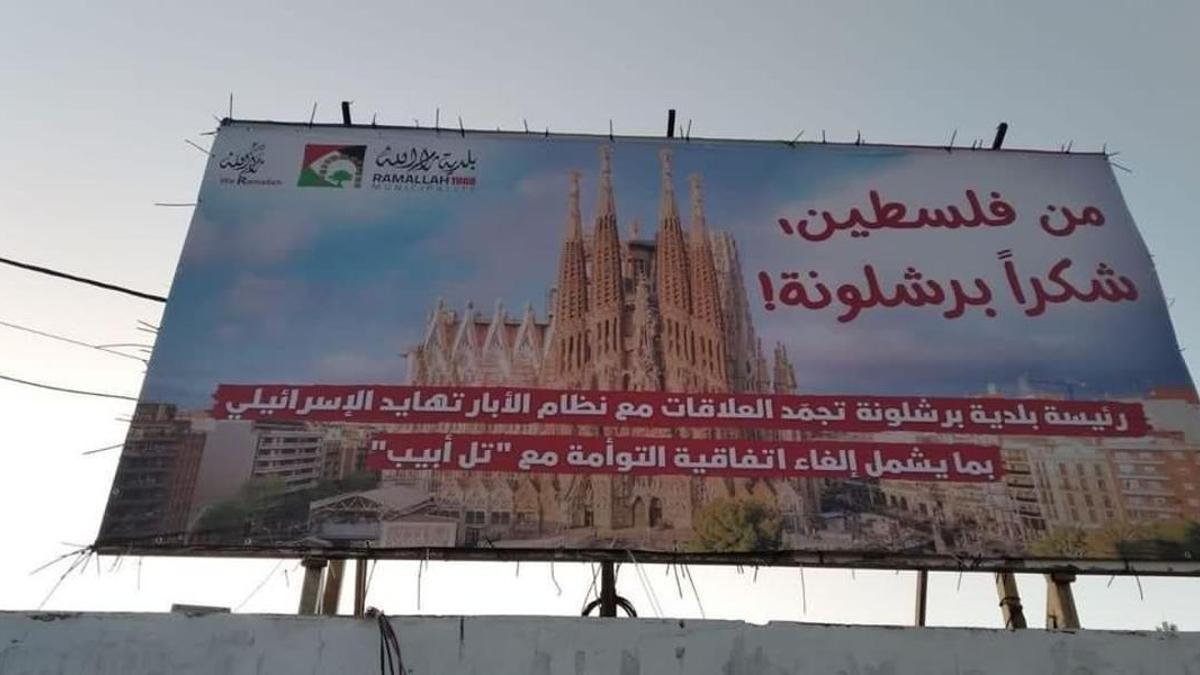 Aparecen carteles en Palestina agradeciendo a Colau haber roto lazos con Israel.