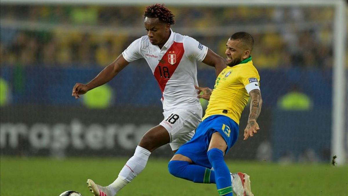 André Carrillo firmó su vínculo con el Al Hilal de Arabia Saudí