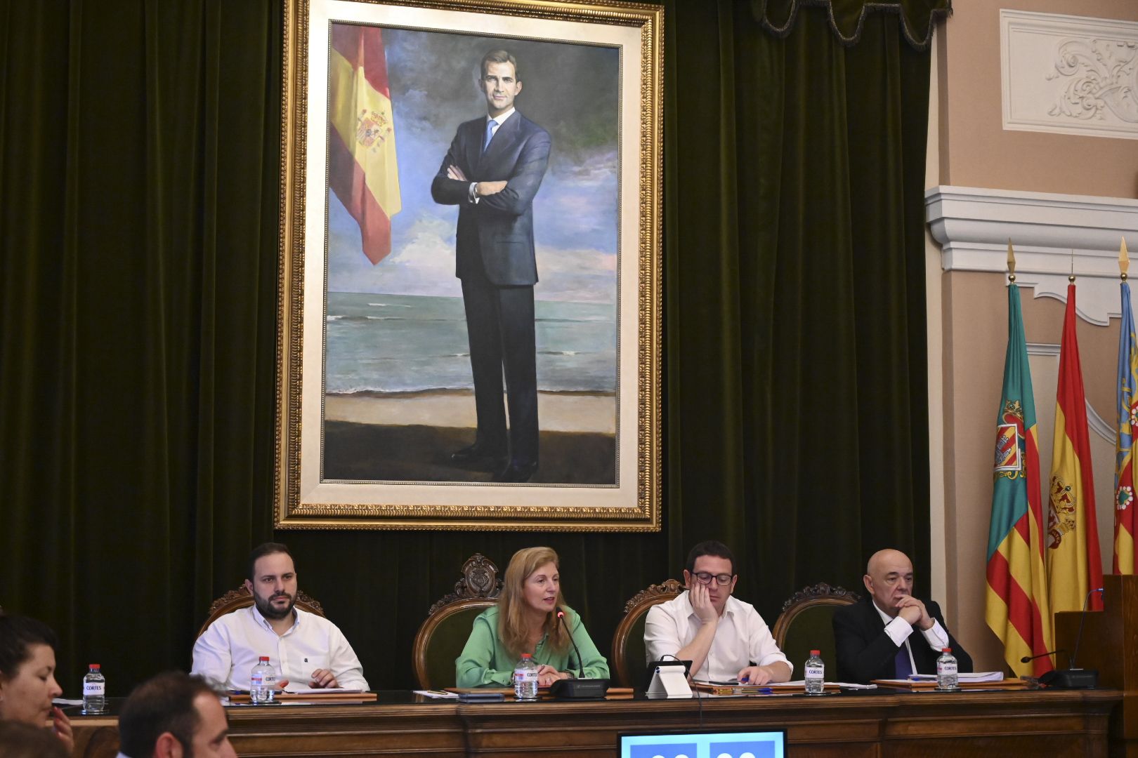 Las emotivas imágenes del último pleno de la legislatura en el Ayuntamiento de Castelló