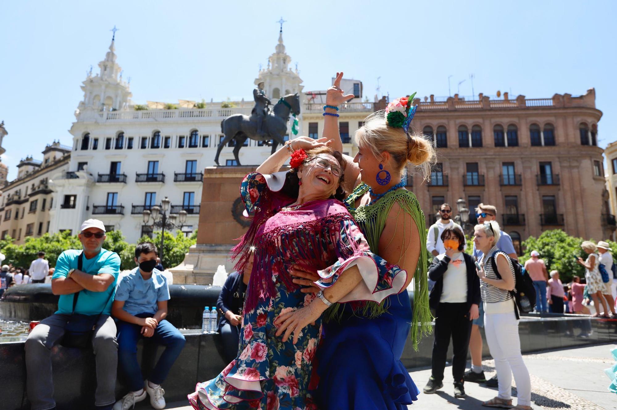 Pasacalles de las academias de baile en Córdoba