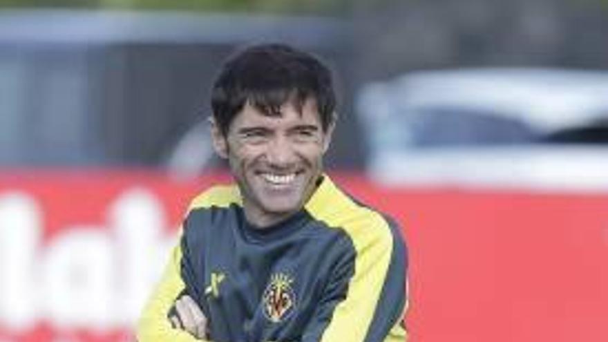 Marcelino sonríe durante un entrenamiento.