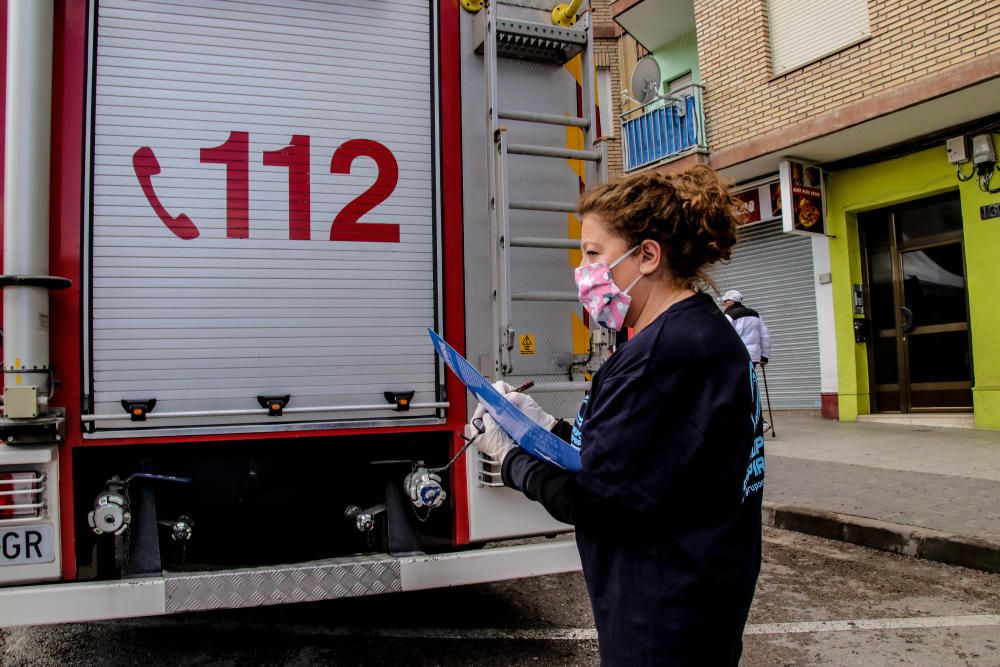 Una empresa de Cocentaina desinfecta vehículos ofi