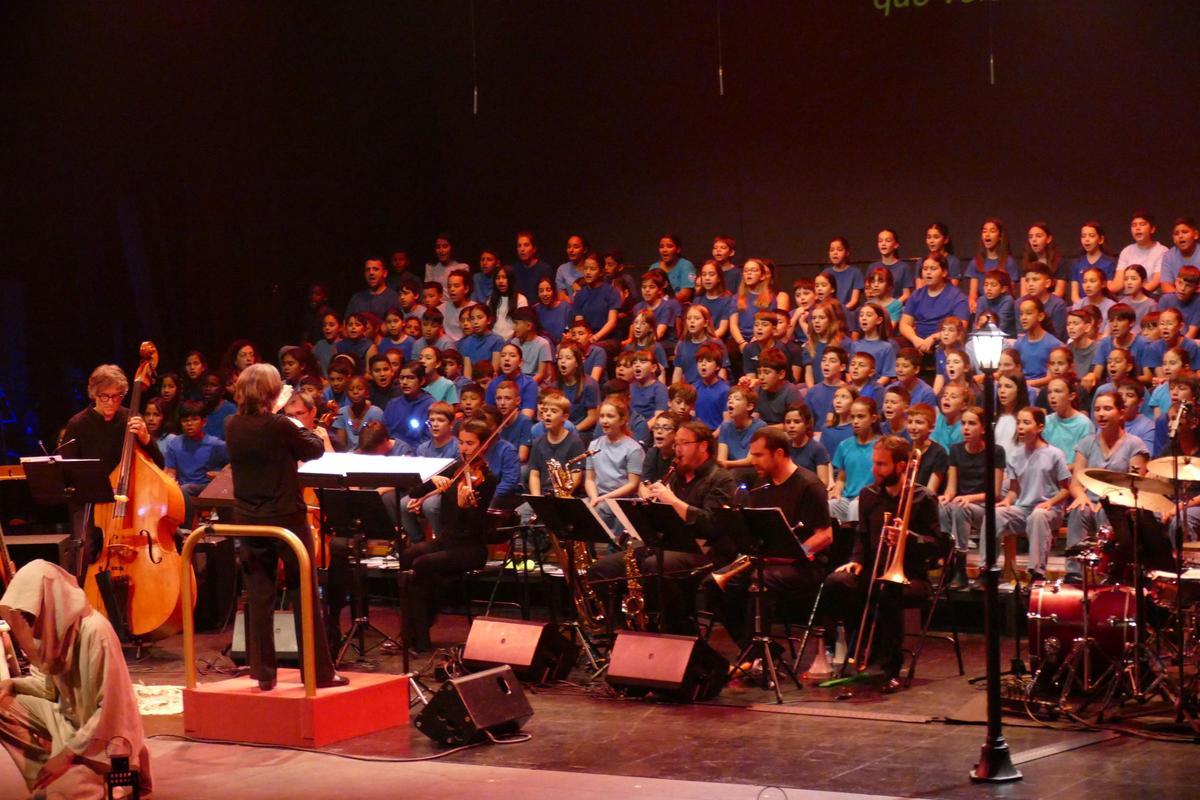 EN IMATGES | "L'últim rellotge" del Cantània arriba al Teatre El Jardí de Figueres