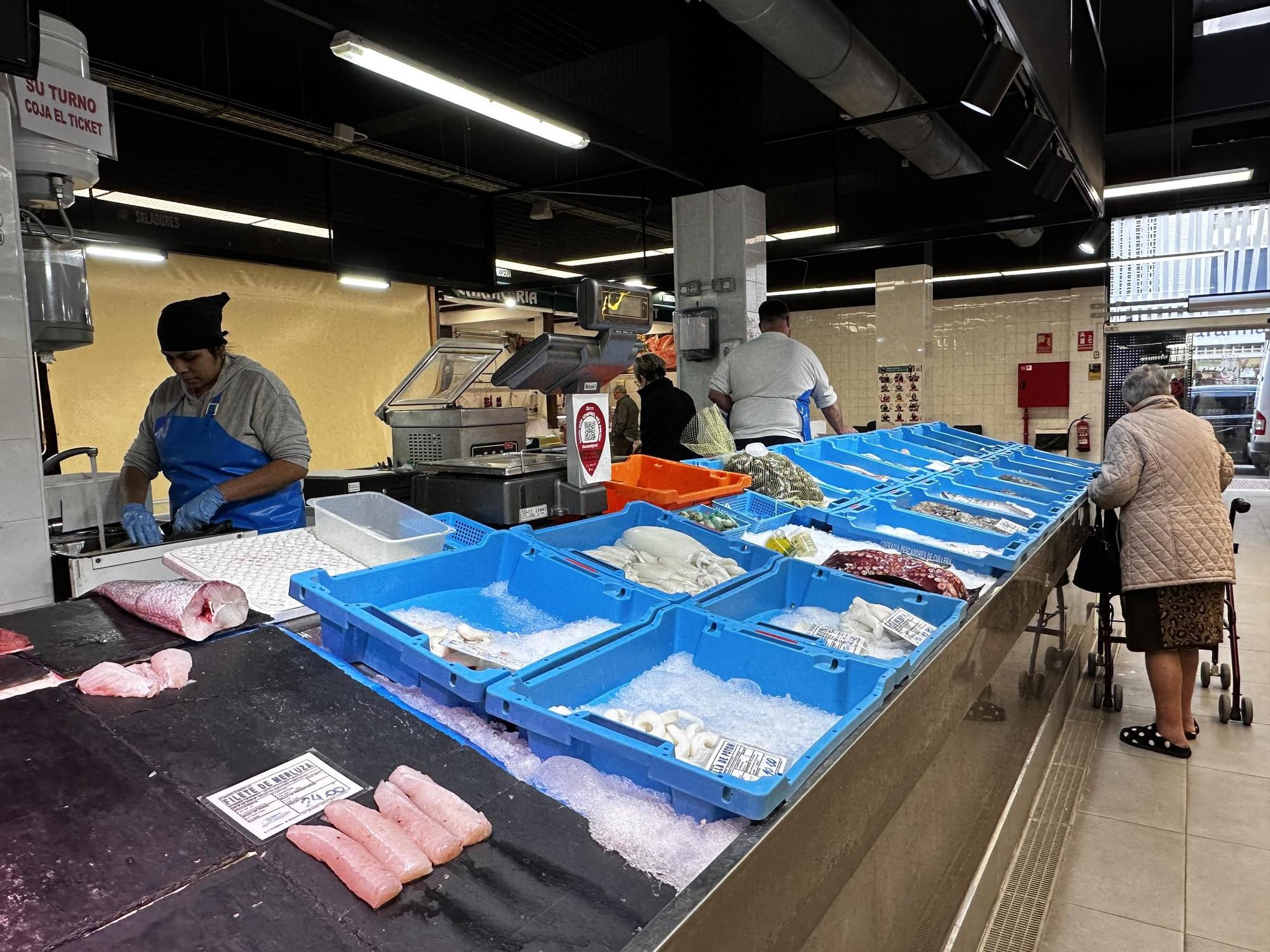 Un concurso público para explotar la cafetería del mercado de Canals durante ocho años