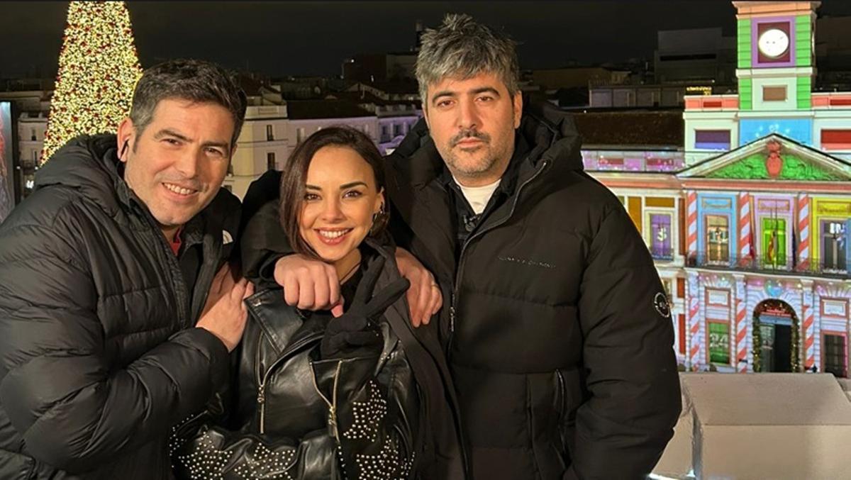 Chenoa y Estopa anuncian, desde La Puerta del Sol, que darán las campanadas en La 1