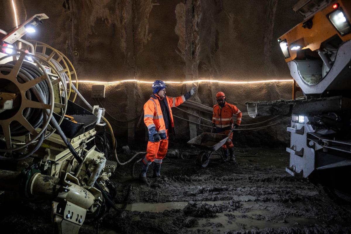 Construcción de un túnel para la línea de tren de alta velocidad TAV entre Lyon y Turín, en Chiomonte, noroeste de Italia, el 18 de enero de 2023.