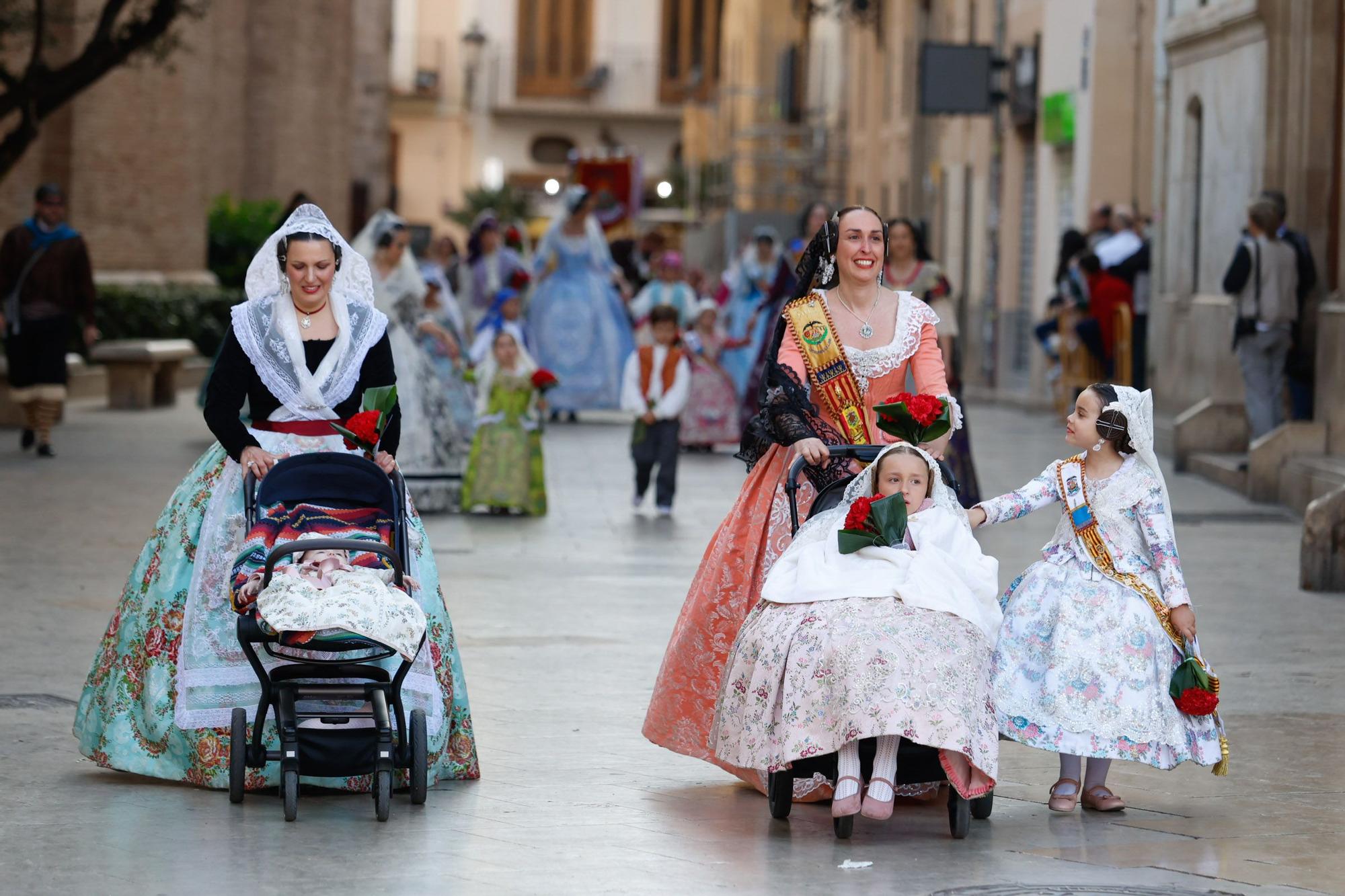 Búscate en el primer día de la Ofrenda en la calle San Vicente entre las 17:00 y las 18:00