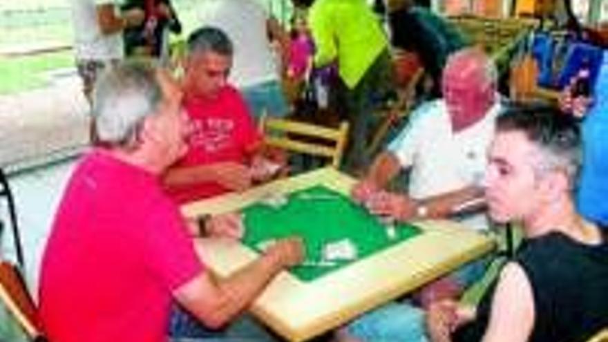 El club organiza el primer torneo de fútbol sala