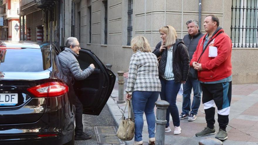 El Defensor del Pueblo se pronunciará sobre la familia desahuciada con dos menores en Alicante