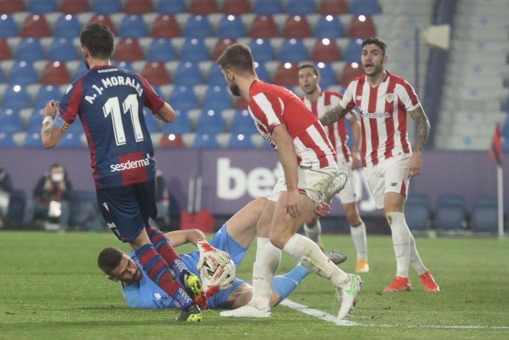 Las mejores imágenes del Levante - Athletic