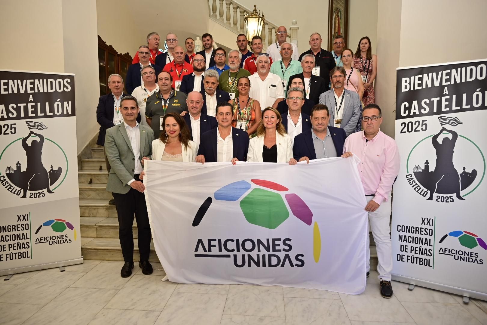 Galería | Un millar de peñistas toman Castellón