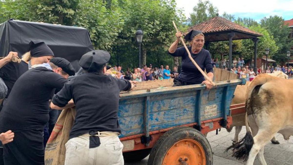 Cuando &quot;El Volcán&quot; rugía en Trubia: recrean la primera colada