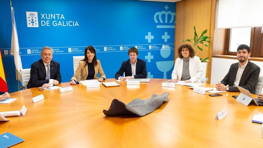 Principio de acuerdo entre Xunta y Concello por el nuevo parking del Clínico de Santiago
