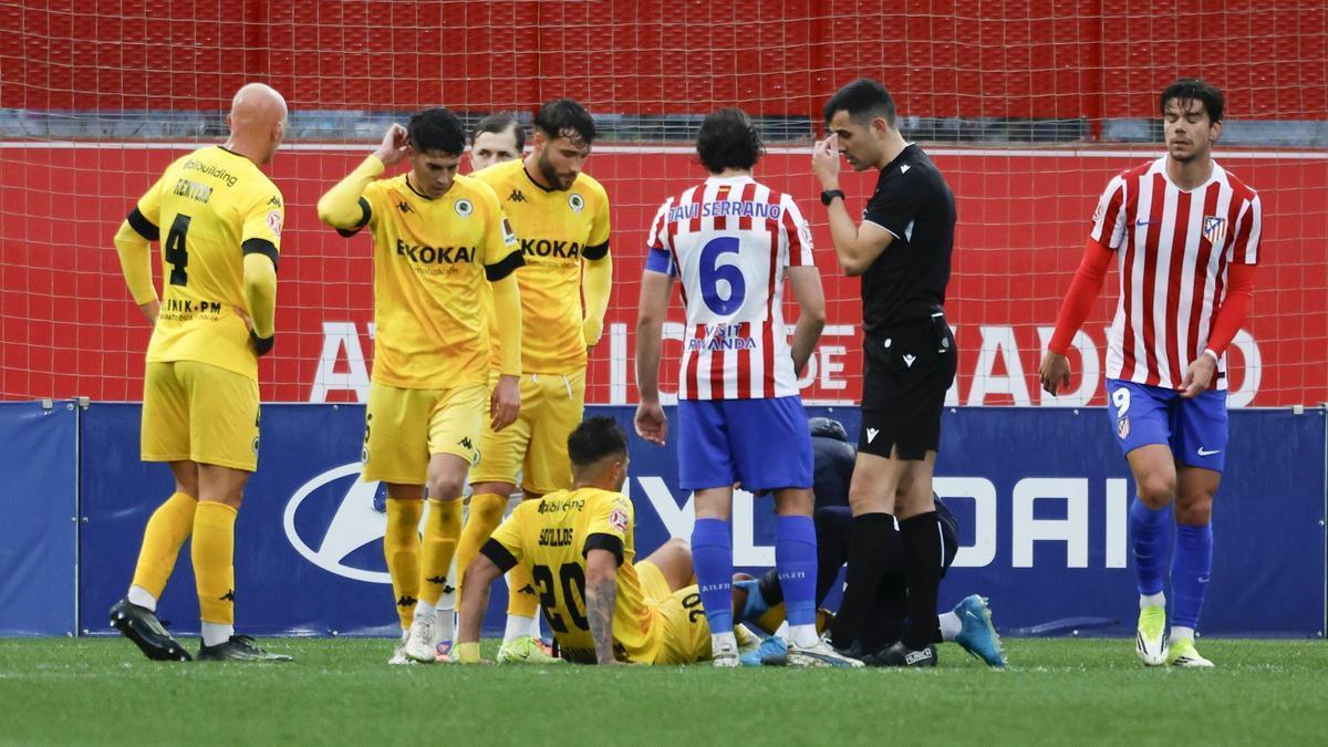 Lesión de Alejandro Sotillos en el Atlético Madrid B-Hércules