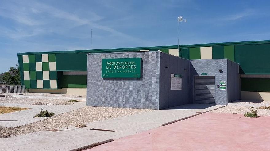 Exterior del nuevo pabellón deportivo de Lucena.