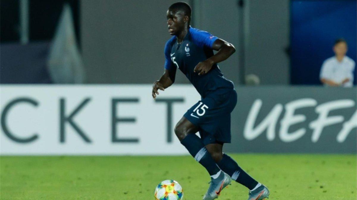 El internacional Sub-21 francés Malang Sarr ha fichado por el Chelsea