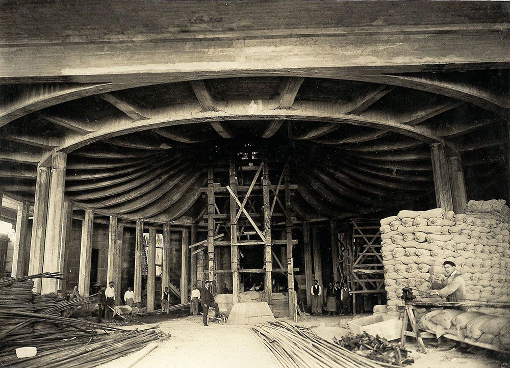 García Barbón, el teatro de los mil nombres