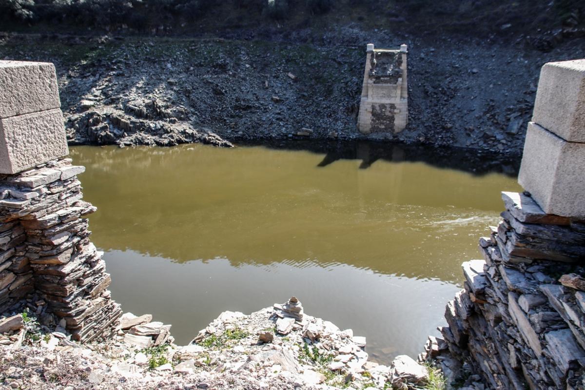 Galería | Así es el trasvase desde el río Almonte hasta el Guadiloba de Cáceres