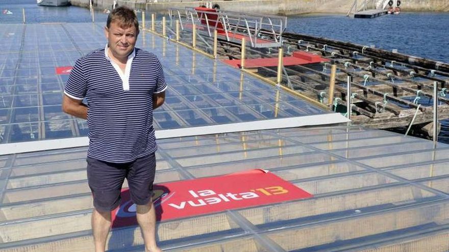 La batea de la Vuelta permaneció amarrada en Vilanova durante casi diez meses.