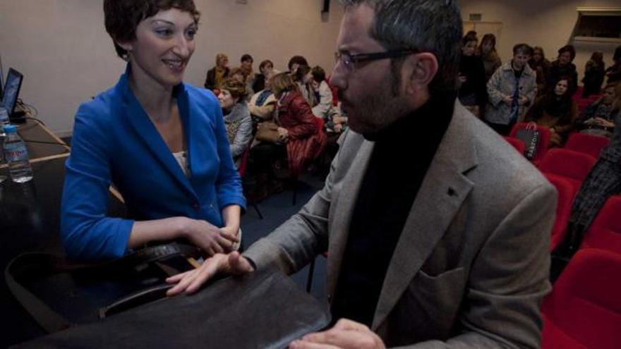 Laura Rodríguez Barral y Rufino Méndez Arrojo, ayer, en el Club LA NUEVA ESPAÑA de Avilés.