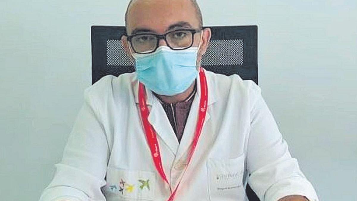 El jefe de Urgencias de Dénia explica el protocolo.