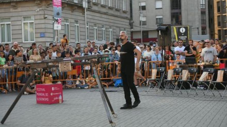 Público en la plaza de España