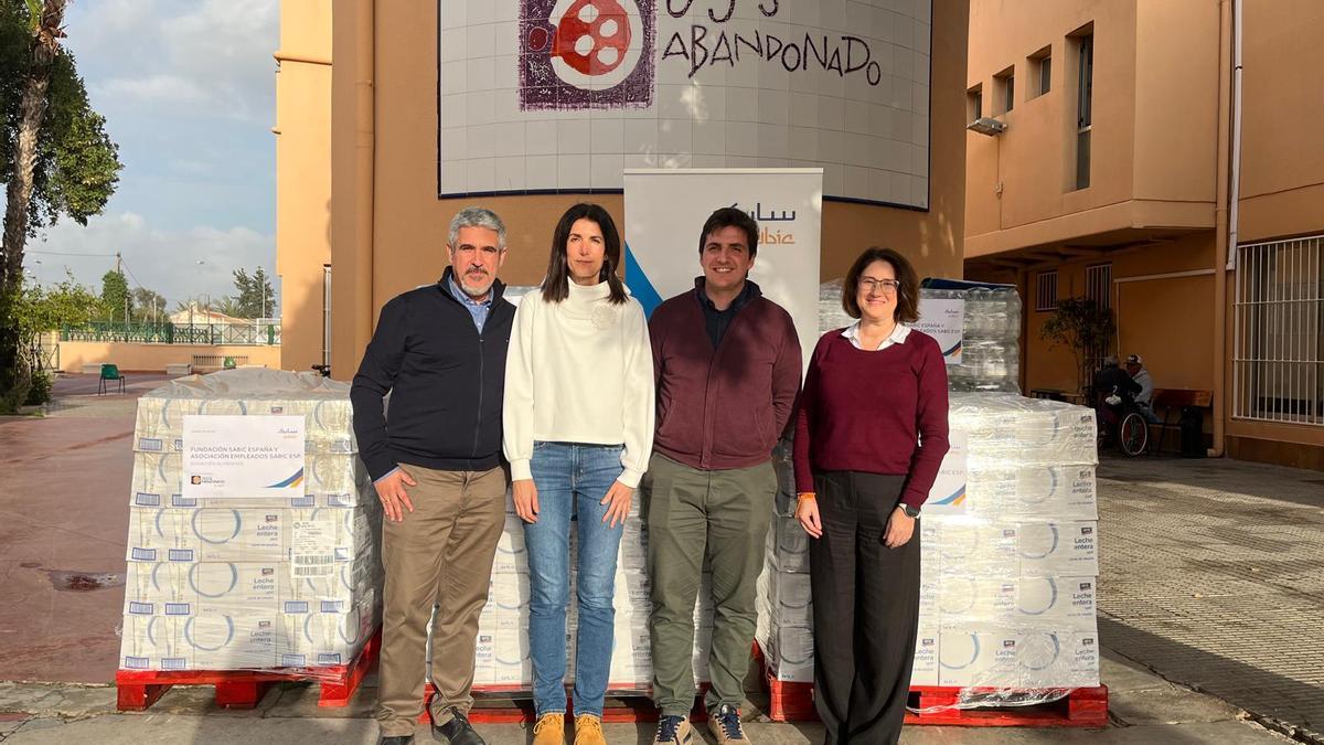 Donación de alimentos de Sabic a Jesús Abandonado.