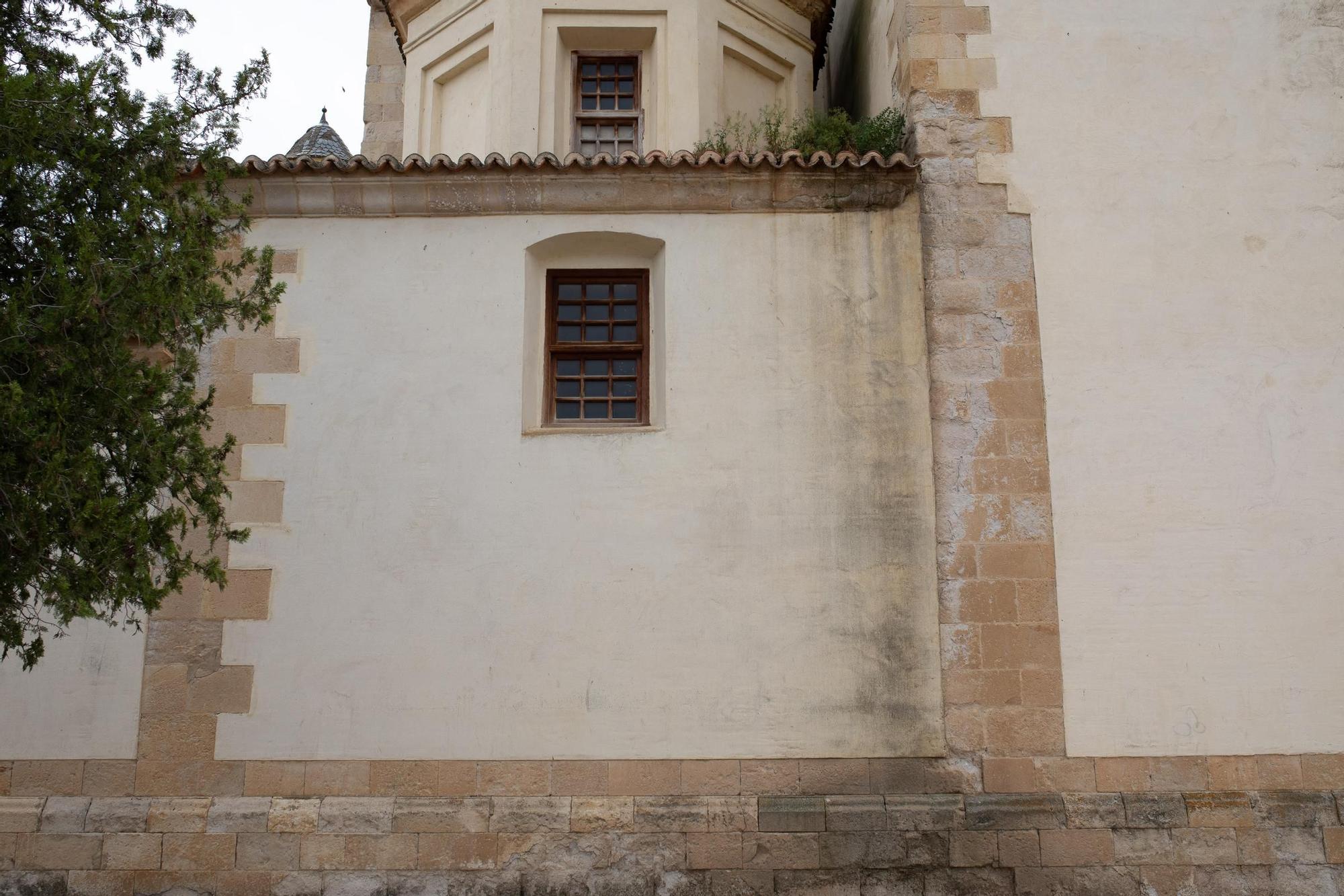 GALERÍA | El triste deterioro de la iglesia de Molacillos